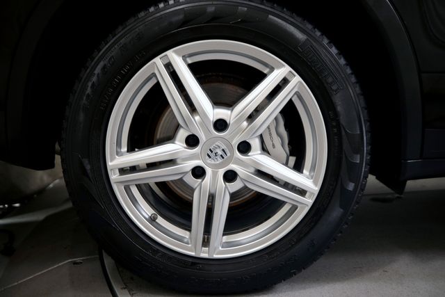 2014 Porsche Cayenne S | Burbank, California | MDK International 2014 Porsche Cayenne S | Burbank, California | MDK International