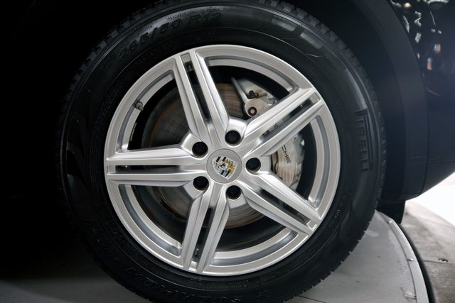 2014 Porsche Cayenne S | Burbank, California | MDK International 2014 Porsche Cayenne S | Burbank, California | MDK International