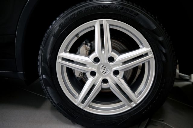 2014 Porsche Cayenne S | Burbank, California | MDK International 2014 Porsche Cayenne S | Burbank, California | MDK International