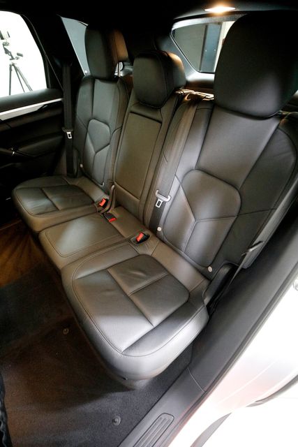 2014 Porsche Cayenne | Burbank, California | MDK International 2014 Porsche Cayenne | Burbank, California | MDK International