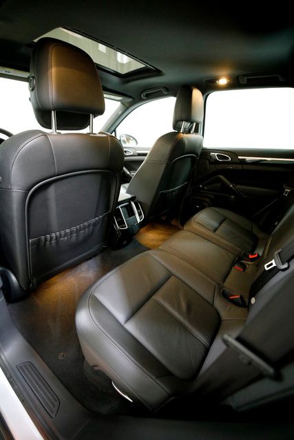 2014 Porsche Cayenne | Burbank, California | MDK International 2014 Porsche Cayenne | Burbank, California | MDK International