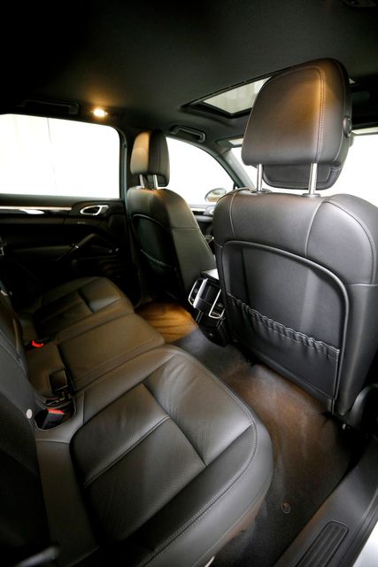 2014 Porsche Cayenne  | Burbank, California | MDK International