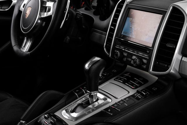 2014 Porsche Cayenne GTS PanoRoof PCM LCA BOSE 21"SportAlloys | Dallas, TX | Stevens Motor Company LLC