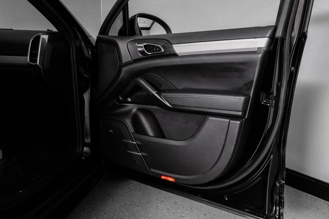 2014 Porsche Cayenne GTS PanoRoof PCM LCA BOSE 21"SportAlloys | Dallas, TX | Stevens Motor Company LLC