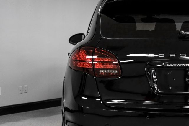 2014 Porsche Cayenne GTS PanoRoof PCM LCA BOSE 21"SportAlloys | Dallas, TX | Stevens Motor Company LLC