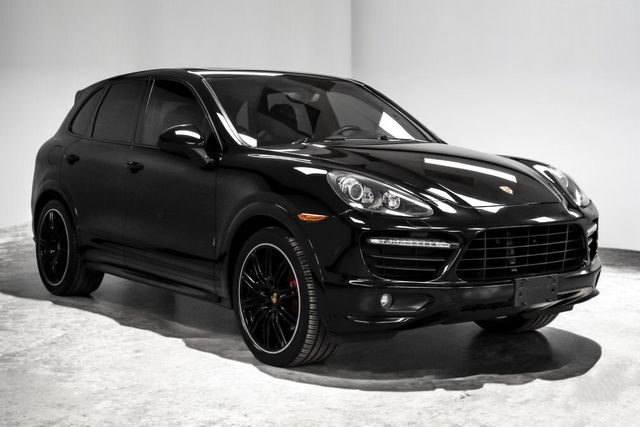 2014 Porsche Cayenne GTS PanoRoof PCM LCA BOSE 21"SportAlloys | Dallas, TX | Stevens Motor Company LLC