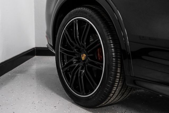 2014 Porsche Cayenne GTS PanoRoof PCM LCA BOSE 21"SportAlloys | Dallas, TX | Stevens Motor Company LLC 2014 Porsche Cayenne GTS PanoRoof PCM LCA BOSE 21"SportAlloys | Dallas, TX | Stevens Motor Company LLC