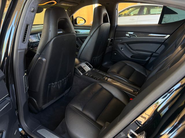 2014 Porsche Panamera GTS