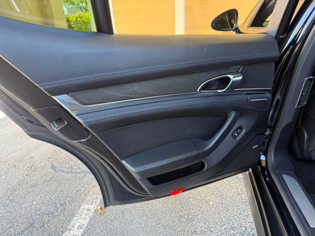 2014 Porsche Panamera GTS