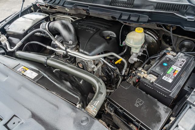 2014 Ram 1500 R/T SPORT REG CAB / 5.7L HEMI V8 / SUPER LOW MILES | Austin, TX | Rocky Mountain Truck Stop Austin