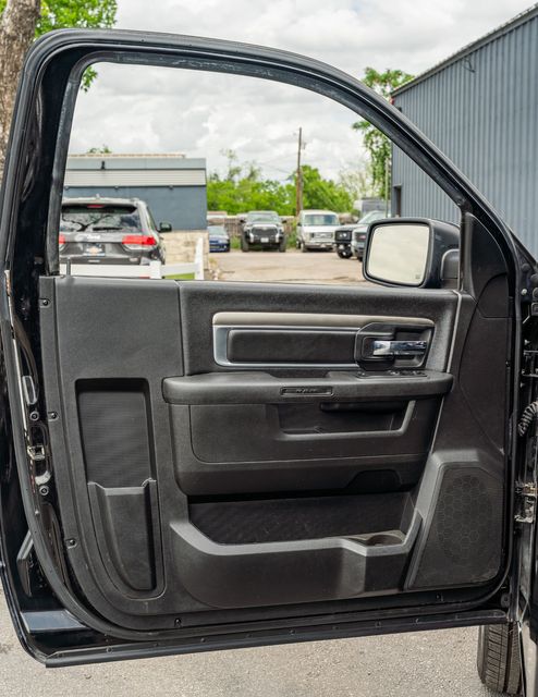 2014 Ram 1500 R/T SPORT REG CAB / 5.7L HEMI V8 / SUPER LOW MILES | Austin, TX | Rocky Mountain Truck Stop Austin