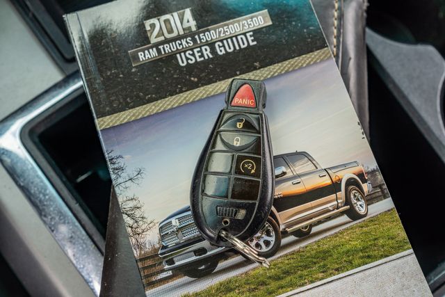 2014 Ram 1500 R/T SPORT REG CAB / 5.7L HEMI V8 / SUPER LOW MILES | Austin, TX | Rocky Mountain Truck Stop Austin