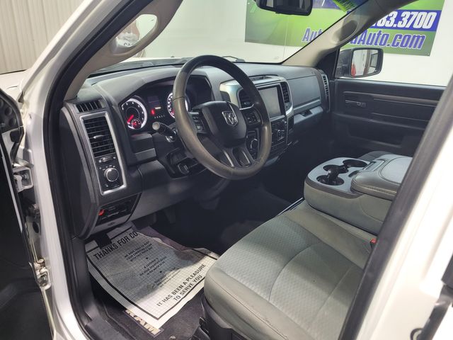 2014 Ram 1500 SLT Crew - Warranty Financing Transparent Pricing | Dickinson, ND | Autorama Auto Sales and Rentals 2014 Ram 1500 SLT Crew - Warranty Financing Transparent Pricing | Dickinson, ND | Autorama Auto Sales and Rentals