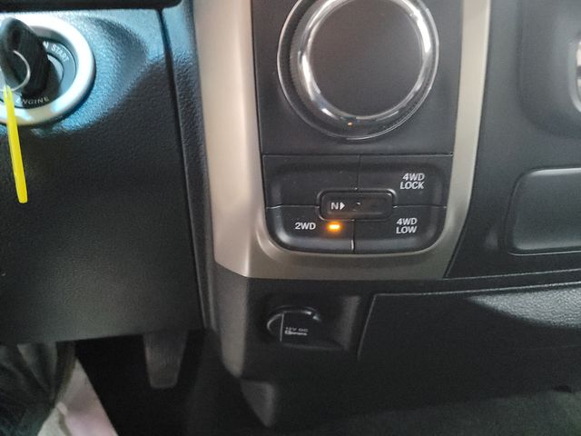 2014 Ram 1500 SLT Crew - Warranty Financing Transparent Pricing | Dickinson, ND | Autorama Auto Sales and Rentals 2014 Ram 1500 SLT Crew - Warranty Financing Transparent Pricing | Dickinson, ND | Autorama Auto Sales and Rentals