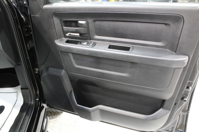 2014 Ram 2500 Diesel 4x4 Manual Tradesman | Roscoe, IL | Autoland Outlets 2014 Ram 2500 Diesel 4x4 Manual Tradesman | Roscoe, IL | Autoland Outlets