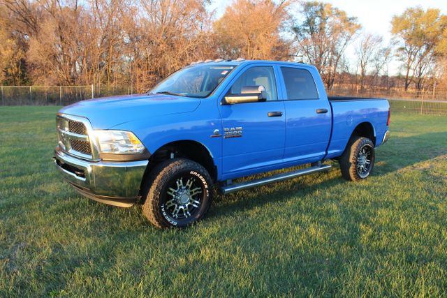 2014 Ram 2500 Diesel 4x4 manual Tradesman | Roscoe, IL | Autoland Outlets 2014 Ram 2500 Diesel 4x4 manual Tradesman | Roscoe, IL | Autoland Outlets