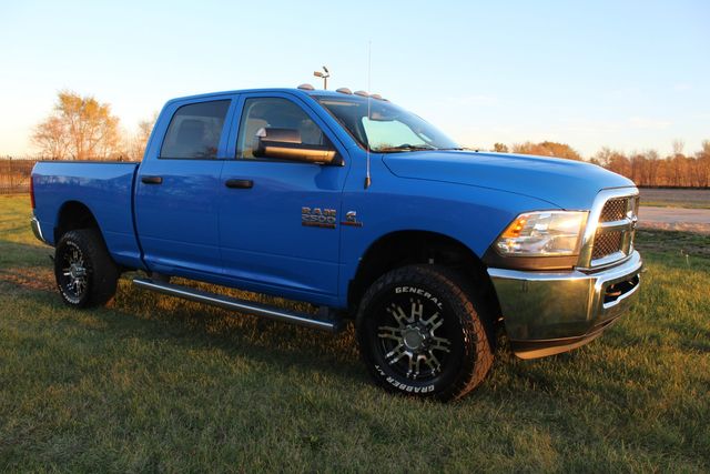 2014 Ram 2500 Diesel 4x4 manual Tradesman | Roscoe, IL | Autoland Outlets 2014 Ram 2500 Diesel 4x4 manual Tradesman | Roscoe, IL | Autoland Outlets