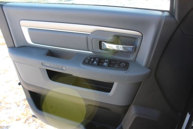 2014 Ram 3500 Big Horn Mega Cab | Roscoe, IL | Autoland Outlets 2014 Ram 3500 Big Horn Mega Cab | Roscoe, IL | Autoland Outlets