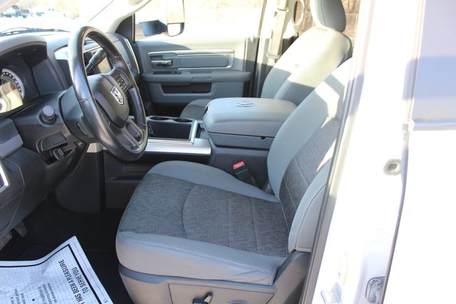 2014 Ram 3500 Big Horn Mega Cab | Roscoe, IL | Autoland Outlets 2014 Ram 3500 Big Horn Mega Cab | Roscoe, IL | Autoland Outlets