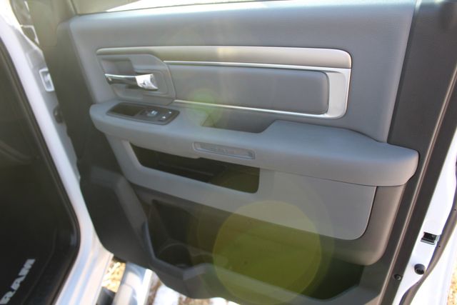 2014 Ram 3500 Big Horn Mega Cab | Roscoe, IL | Autoland Outlets 2014 Ram 3500 Big Horn Mega Cab | Roscoe, IL | Autoland Outlets