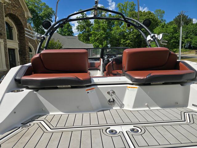 2014 SCARAB