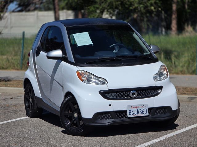 2014 Smart fortwo pure | Reseda, CA | Angeles Auto Alliance