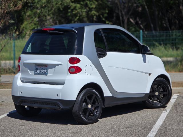 2014 Smart fortwo pure | Reseda, CA | Angeles Auto Alliance