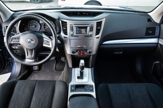 2014 Subaru Outback 2.5i Premium 2014 Subaru Outback 2.5i Premium