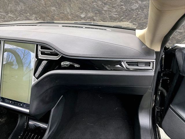 2014 Tesla Model S 85