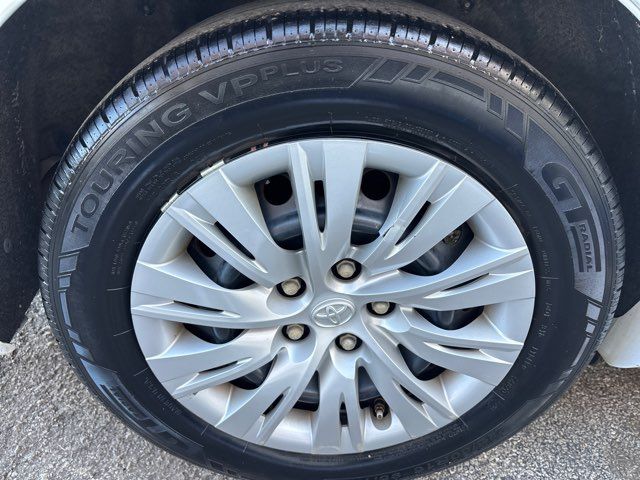 2014 Toyota Camry LE | San Antonio, TX | Clear Choice Automotive South