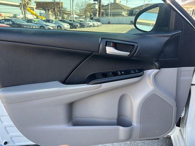 2014 Toyota Camry LE | San Antonio, TX | Clear Choice Automotive South