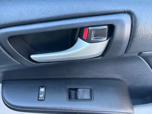 2014 Toyota Camry LE | San Antonio, TX | Clear Choice Automotive South 2014 Toyota Camry LE | San Antonio, TX | Clear Choice Automotive South