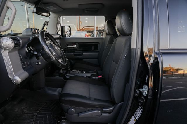 2014 Toyota FJ Cruiser 4X4 XTREME OFF-ROAD PKG / CLEAN CARFAX | Austin, TX | Rocky Mountain Truck Stop Austin