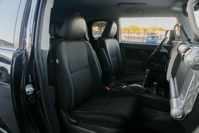 2014 Toyota FJ Cruiser 4X4 XTREME OFF-ROAD PKG / CLEAN CARFAX | Austin, TX | Rocky Mountain Truck Stop Austin 2014 Toyota FJ Cruiser 4X4 XTREME OFF-ROAD PKG / CLEAN CARFAX | Austin, TX | Rocky Mountain Truck Stop Austin