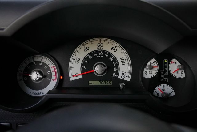 2014 Toyota FJ Cruiser 4X4 XTREME OFF-ROAD PKG / CLEAN CARFAX | Austin, TX | Rocky Mountain Truck Stop Austin