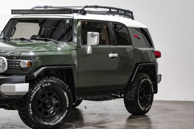 2014 Toyota FJ Cruiser Base