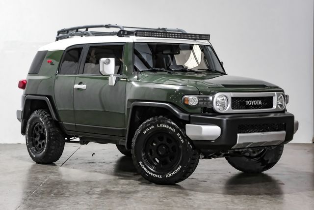 2014 Toyota FJ Cruiser Base