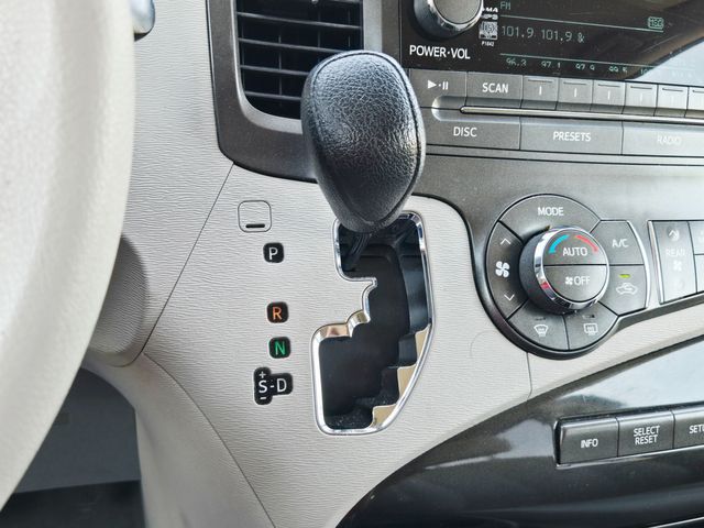 2014 Toyota Sienna LE 8-Passenger | Ellisville, MO | AutoPort