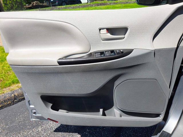 2014 Toyota Sienna LE 8-Passenger | Ellisville, MO | AutoPort 2014 Toyota Sienna LE 8-Passenger | Ellisville, MO | AutoPort