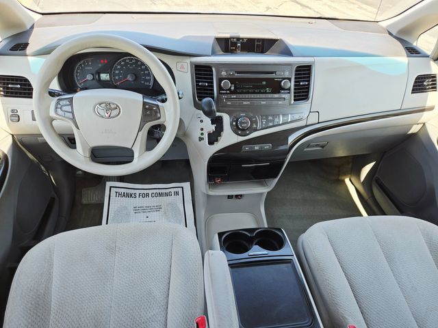 2014 Toyota Sienna LE 8-Passenger | Ellisville, MO | AutoPort 2014 Toyota Sienna LE 8-Passenger | Ellisville, MO | AutoPort