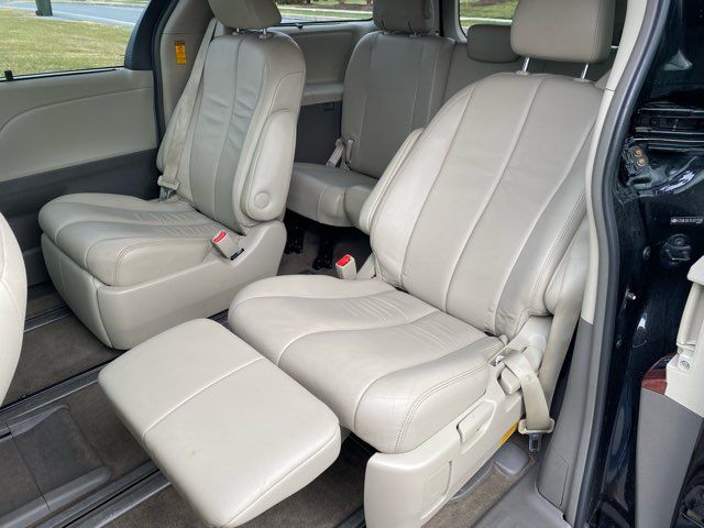 2014 Toyota Sienna XLE 7-Passenger | Ephrata, PA | Pine Tree Motors