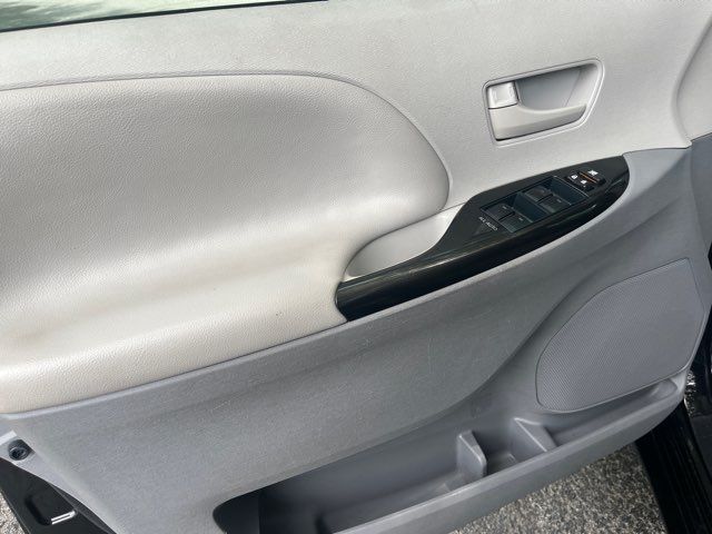 2014 Toyota Sienna LE AWD 7-Passenger Imports and More Inc
