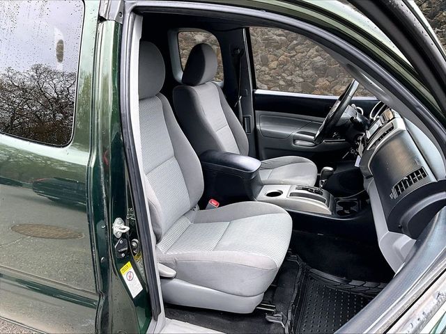 2014 Toyota Tacoma Base