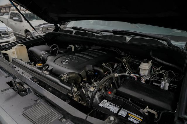 2014 Toyota Tundra SR5 CREW CAB 4X4 W/ UPGRADES / GREAT RELIABILITY | Austin, TX | Rocky Mountain Truck Stop Austin 2014 Toyota Tundra SR5 CREW CAB 4X4 W/ UPGRADES / GREAT RELIABILITY | Austin, TX | Rocky Mountain Truck Stop Austin