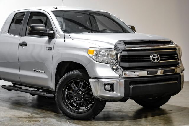 2014 Toyota Tundra SR5