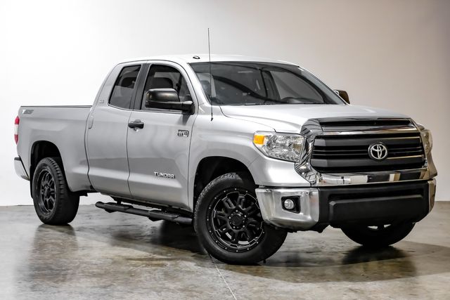 2014 Toyota Tundra SR5