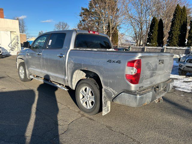 2014 Toyota Tundra SR5