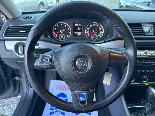 2014 Volkswagen Passat 1.8T Wolfsburg Edition PZEV