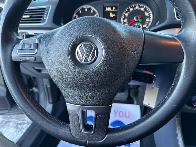 2014 Volkswagen Passat 1.8T Wolfsburg Edition PZEV