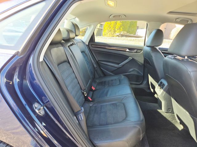 2014 Volkswagen Passat 1.8T SEL Premium | Ellisville, MO | AutoPort